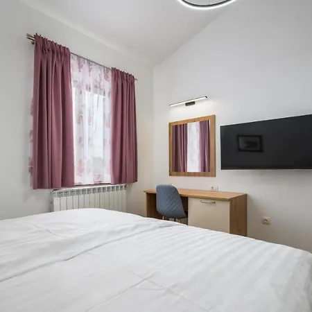 빌라 House Lera Rovinj, With Football Field, Sauna, Jacuzzi