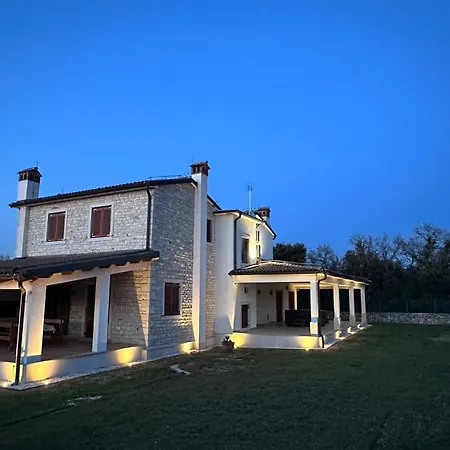 House Lera Rovinj, With Football Field, Sauna, Jacuzzi 빌라 *